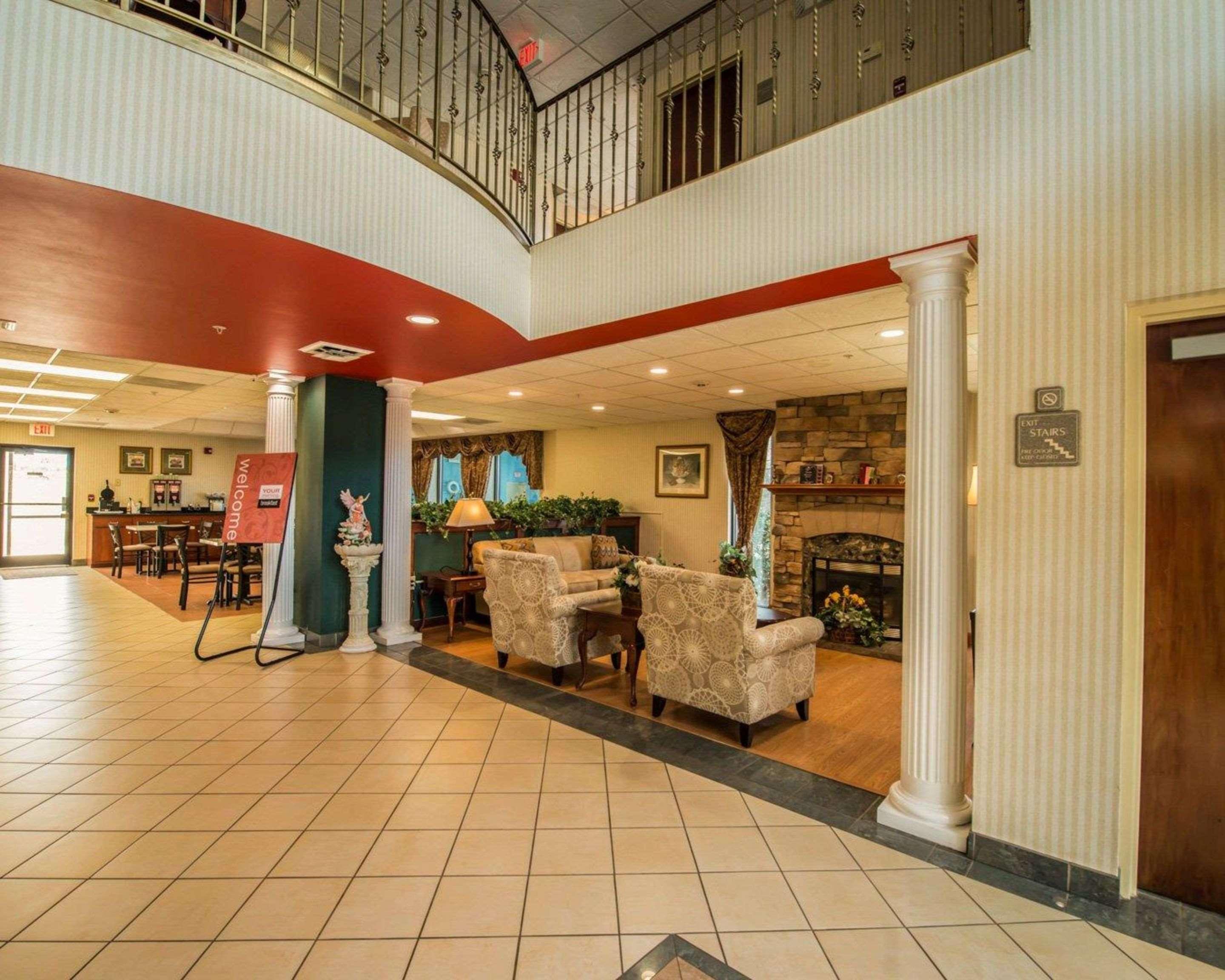 Comfort Inn & Suites Morganton Esterno foto