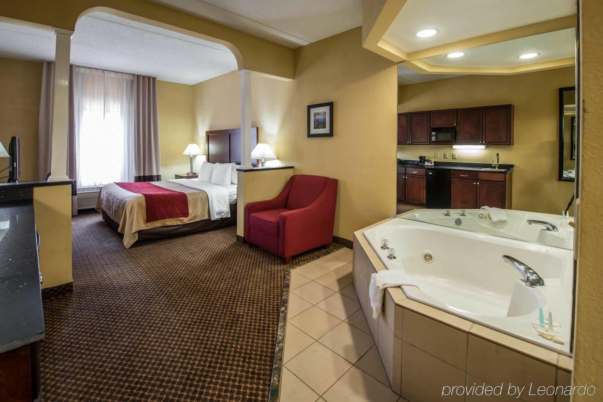 Comfort Inn & Suites Morganton Esterno foto